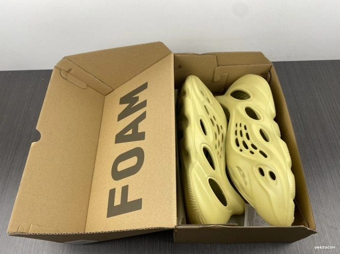 RNNR Adidas Yeezy Foam GV6775 Sulfur 0906